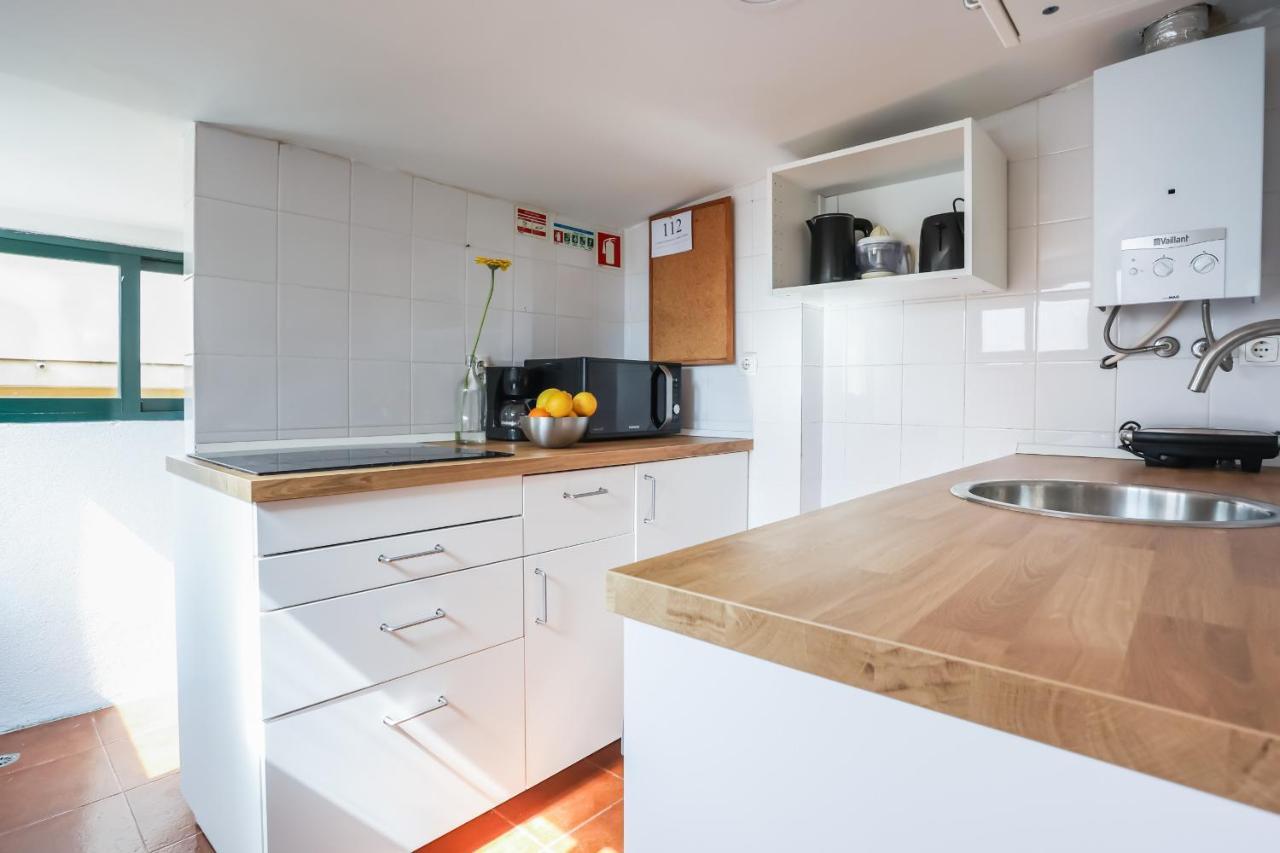 Cozy 3 Bedroom Apt In Lively Bairro Alto Lisboa Eksteriør billede
