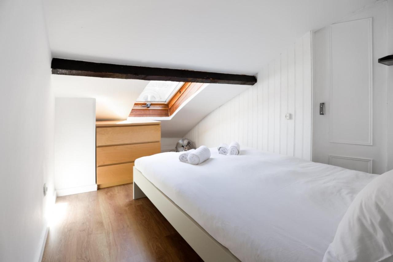 Cozy 3 Bedroom Apt In Lively Bairro Alto Lisboa Eksteriør billede